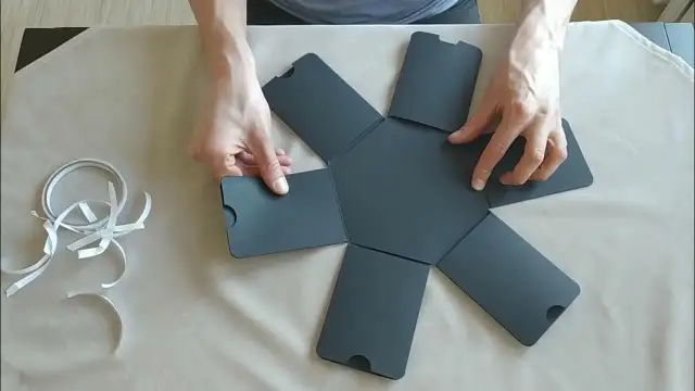 Prezent "karton w kartonie": jak zrobić hitową niespodziankę?