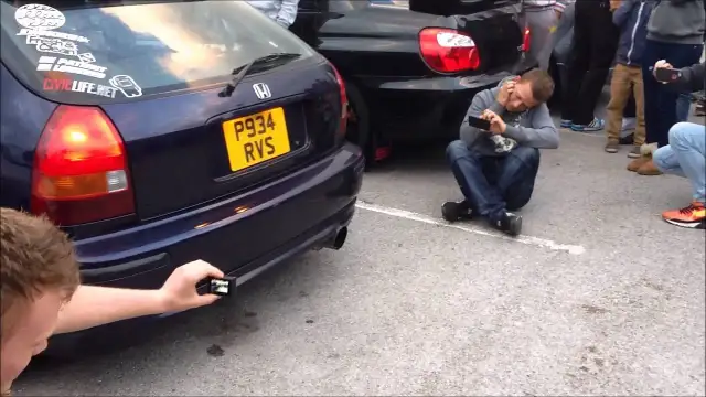 Jak uzyskać strzały z wydechu przy schodzeniu z obrotów i nie zaszkodzić silnikowi