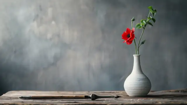 Naczynia do ikebany: Japońska sztuka układania kwiatów