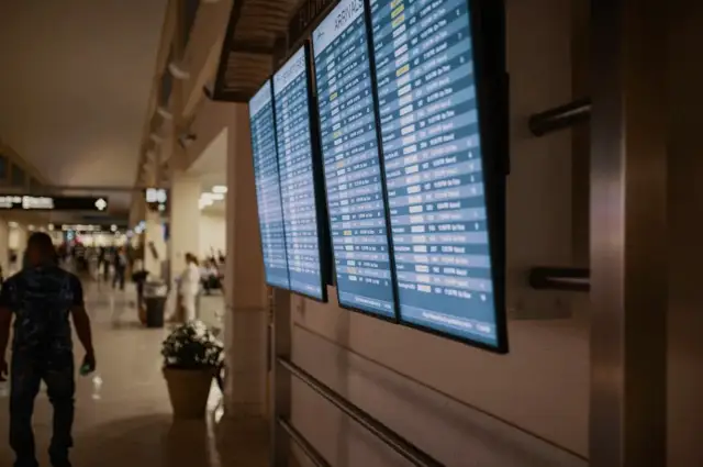 Co robić, gdy utknąłeś na lotnisku?