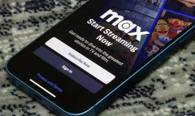 HBO Max ile urządzeń jednocześnie? Odkryj ograniczenia i opcje