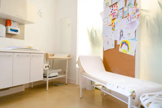 Dermatolog dziecięcy NFZ: Skróć kolejkę! Kompletny przewodnik.