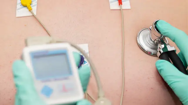 Holter EKG: Mycie i sen. Sprawdzone sposoby na komfortowe badanie