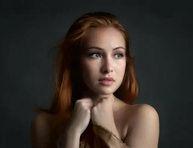 Jak dobrać makijaż do urody, aby podkreślić swoje atuty i uniknąć błędów