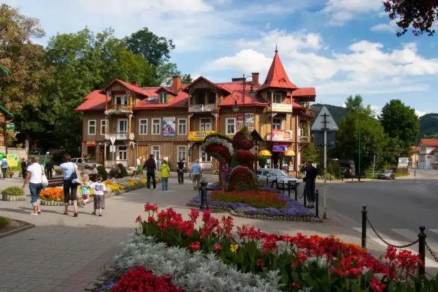 Gdzie zjeść w Krościenku nad Dunajcem? Najlepsze miejsca na posiłek