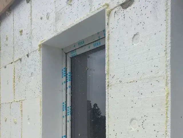 Ile kołków na m2 elewacji? Kluczowe wskazówki dla budowy