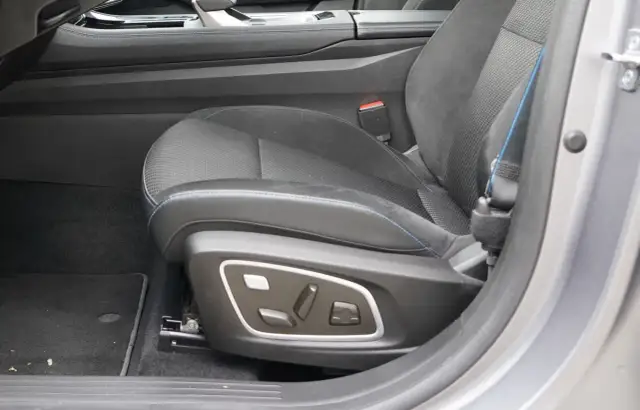 Jak ustawić fotel kierowcy? Poradnik krok po kroku