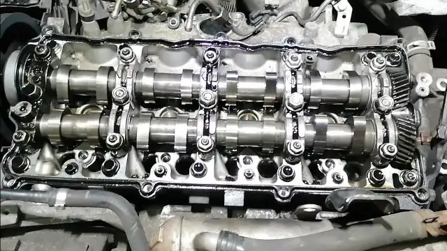 Jaki olej przy przebiegu 300 tys diesel - uniknij kosztownych błędów