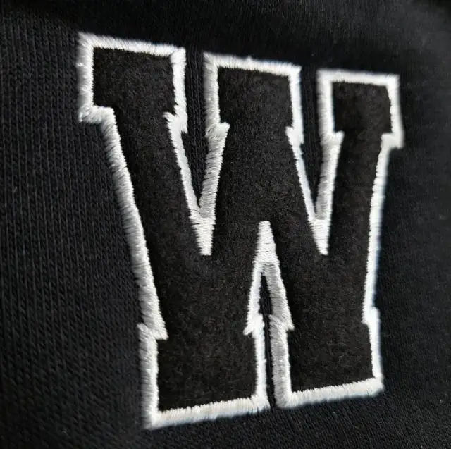 Jak zrobić haft na bluzie - proste metody dla początkujących