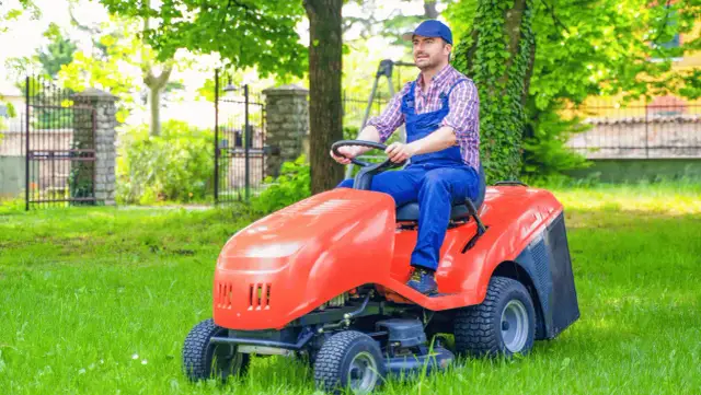 Jaką kosiarkę traktorek kupić? Opinie i porady z forum użytkowników