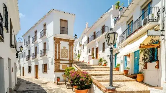 Czy w Maladze jest bezpiecznie? Odkryj prawdę o bezpieczeństwie w mieście