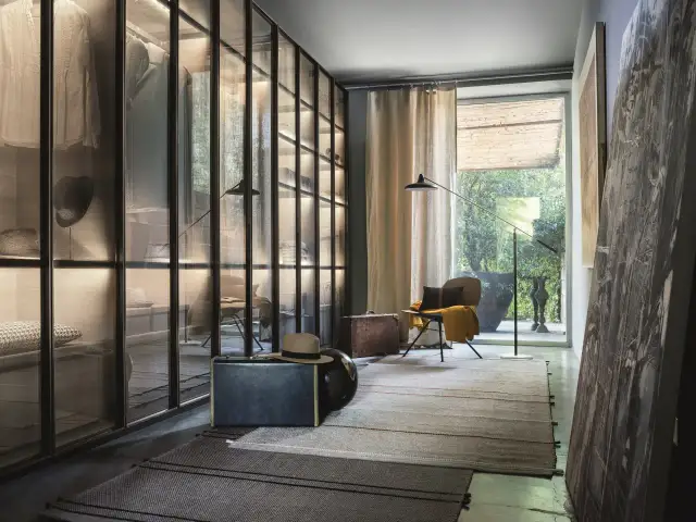 Jak zasłonić wnękę w przedpokoju: 8 sprawdzonych sposobów na zabudowę