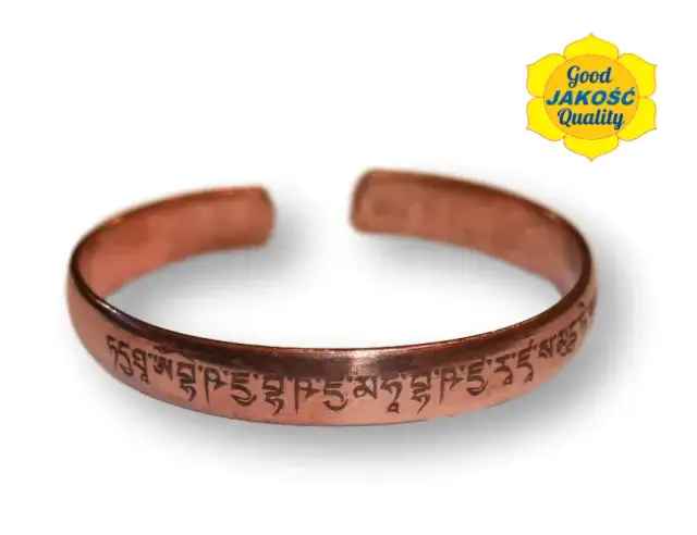 Miedziana bransoletka: Co leczy? Nauka vs. ludowe wierzenia