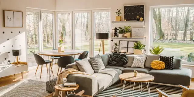 Jak ustawić meble w pokoju w bloku, aby maksymalnie wykorzystać przestrzeń