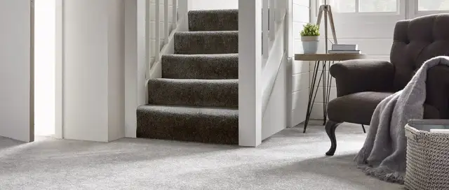 Jak obić schody wykładziną i uniknąć najczęstszych błędów