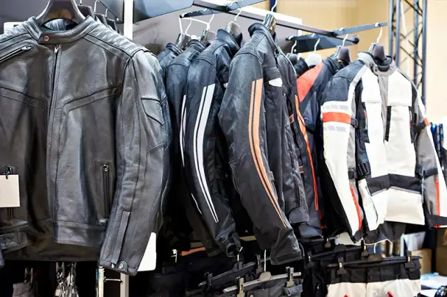 Jak prać kurtkę motocyklową? Skóra i tekstylia bez uszkodzeń