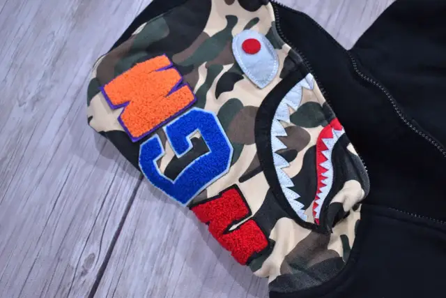 Ile kosztuje bluza Bape? Porównanie cen i najlepsze oferty