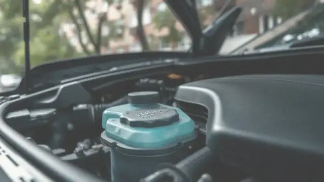 Co wlać do chłodnicy, aby uniknąć kosztownych napraw samochodu?