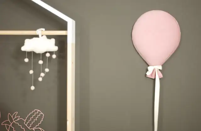 Jak przyczepić balony do ściany bez uszkadzania powierzchni