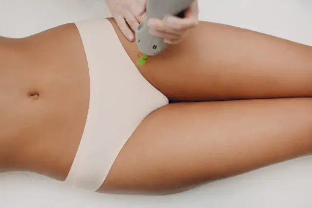 Depilacja laserowa bikini: Przewodnik, efekty i przygotowanie