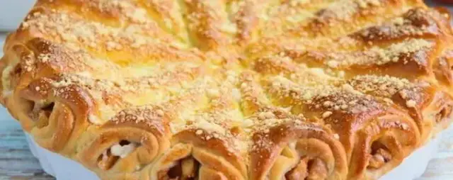 Idealny placek drożdżowy: temperatura i czas pieczenia krok po kroku