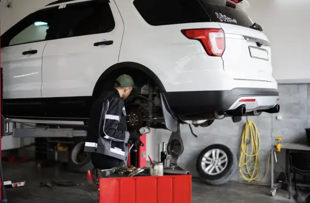 Odpady warsztatowe – jakie przepisy obowiązują warsztaty samochodowe?