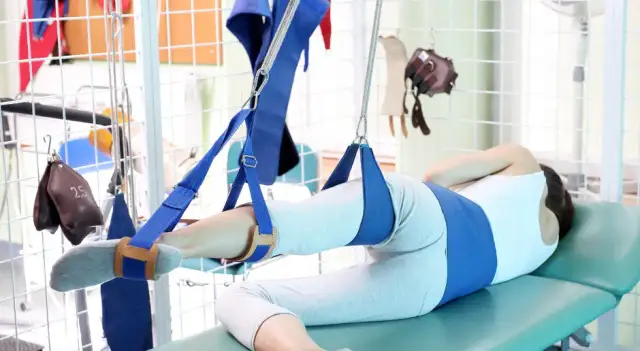 Fizjoterapeuta a skierowania: Co może dziś, a co zmieni się od 2026?