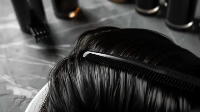 Slick back fryzura - Jak osiągnąć idealną fryzurę slick back?