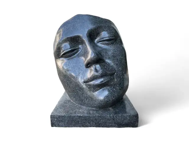 Gesichtsskulptur Garten: Stile, Materialien & Kaufberatung