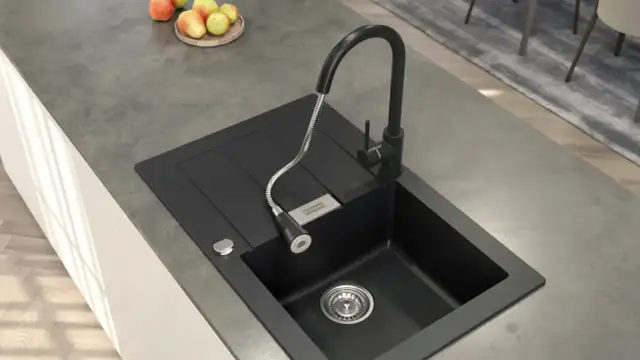 Czym czyścić czarny zlew? Skuteczne triki na lśniący granit!