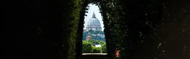 Ile jest dogmatów w kościele katolickim? Odkryj ich znaczenie
