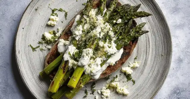 Asperges grillées au four : le secret d'une cuisson parfaite