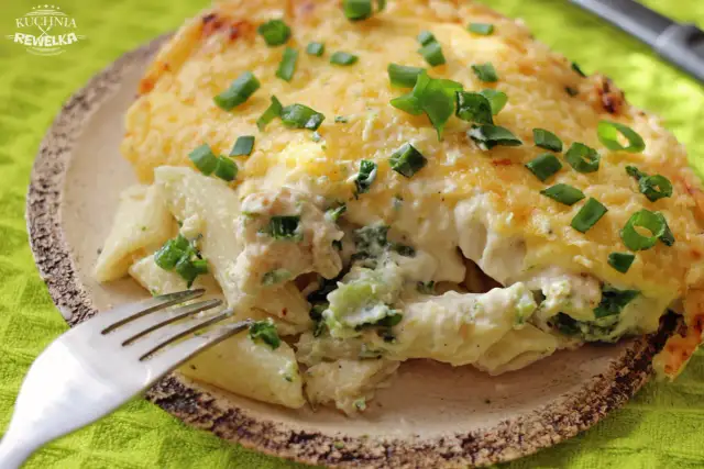 Idealna serowa zapiekanka z brokułami: kremowa i bez wpadek!