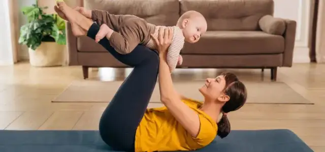 Ćwiczenia po cesarce: Kiedy i jak bezpiecznie wrócić do aktywności?