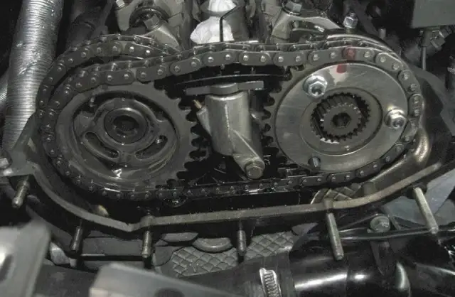 Moteur à chaîne ou courroie ? Faites le bon choix pour votre voiture