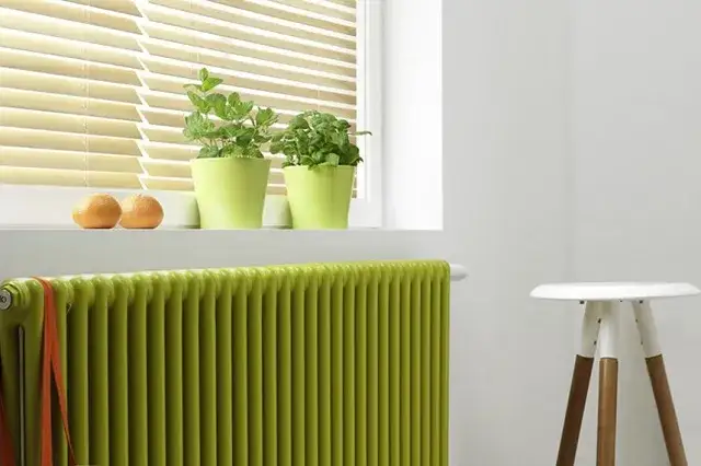 Grzejniki do bloku: Jak wybrać? Komfort, oszczędności, formalności