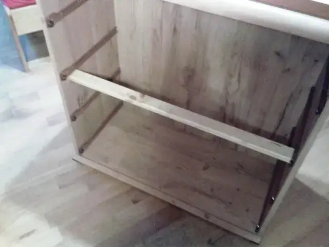 Jak wzmocnić szafkę pod akwarium 240l, aby uniknąć uszkodzeń?