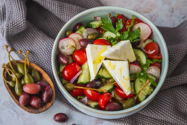 Original Griechischer Salat: Das authentische Horiatiki Rezept