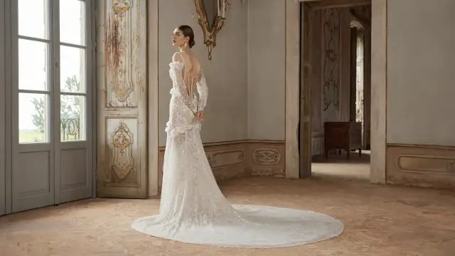 Koronkowa suknia ślubna: dobierz idealne dodatki bez wpadki!