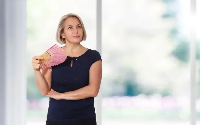 Czy brak współżycia przyspiesza menopauzę? Sprawdź, co mówią badania