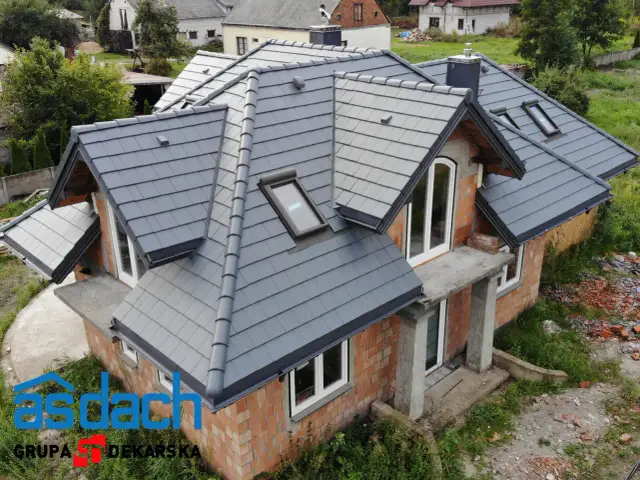 Najlepsza dachówka na dach kopertowy - porównanie i zalety