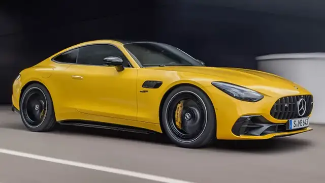 Mercedes-AMG GT 43 Coupé – niezwykłe połączenie mocy i luksusu.