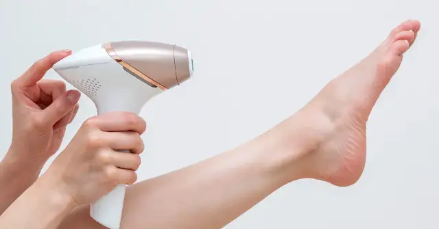 Jak działa depilator laserowy? Poznaj skuteczność i bezpieczeństwo
