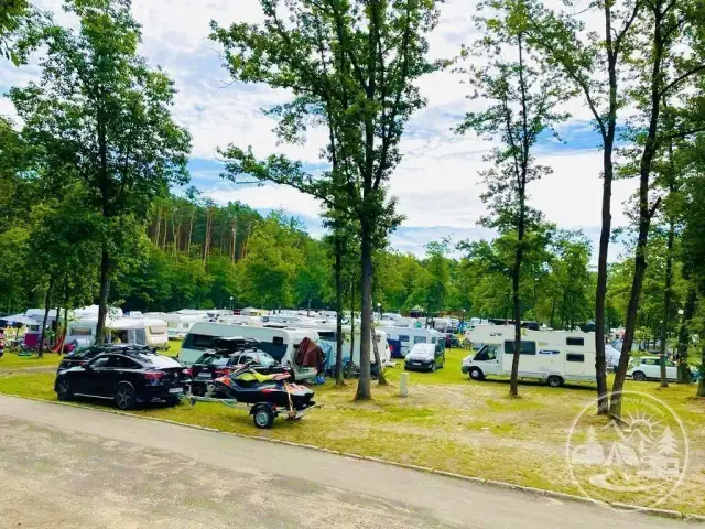 Camper Park Turawa nad Jeziorem Dużym: Czy to Twój raj na kołach?
