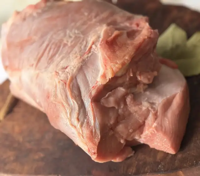 Jak smażyć cielęcinę, aby była soczysta i pełna smaku?