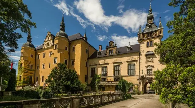 Zamek Kliczków: Przewodnik po atrakcjach, SPA i rodzinnych zabawach