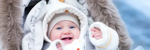 Jak odpowiednio ubrać noworodka zimą, aby uniknąć przegrzania?