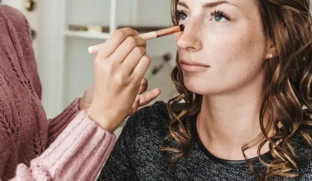Make-up Coaching: Mehr Selbstvertrauen & makelloses Aussehen