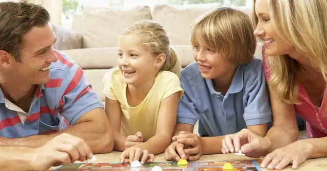 Gry planszowe co rozwijają: Odkryj najlepsze tytuły dla umiejętności