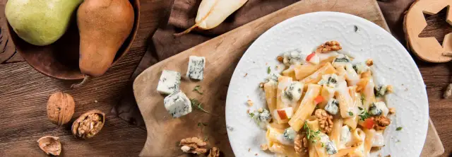 Penne z gruszką i gorgonzolą – wyjątkowy przepis na pyszne danie